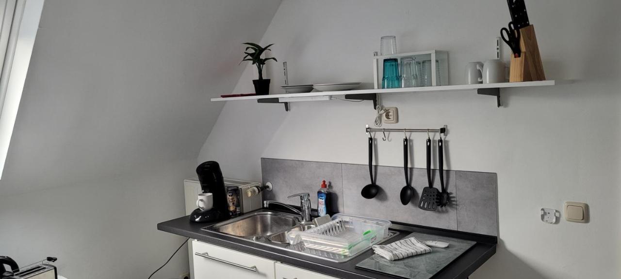 Berg Messe Dg 1Zi, K,D,B Parkplatz, W-Lan, Homeoffice Bergisch Gladbach Esterno foto